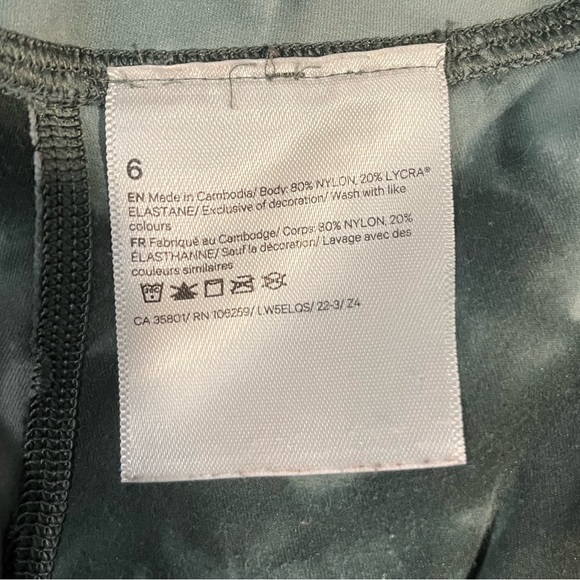 Lululemon Align High Rise Smoke Spruce Green Tie-Dye Leggings Size 6 - Picture 10 of 10